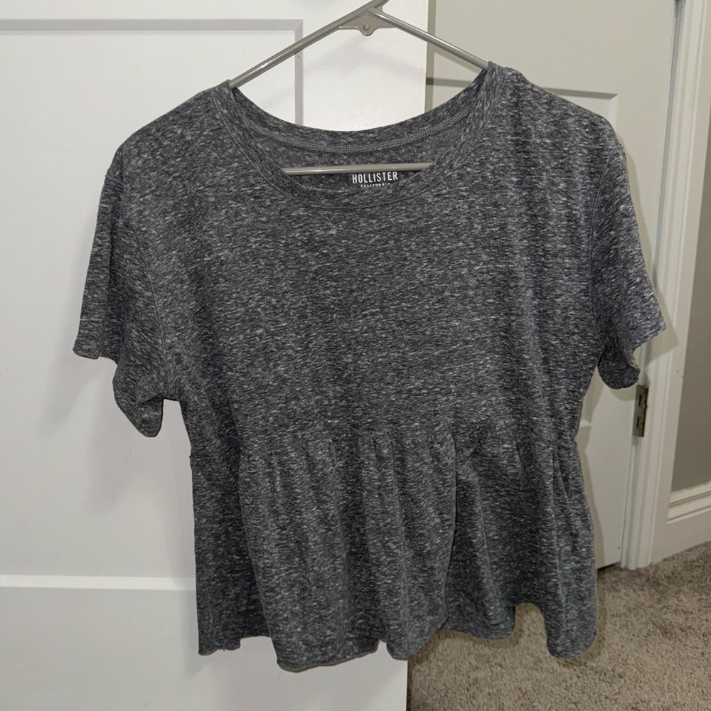GRAY CROPPED TEE